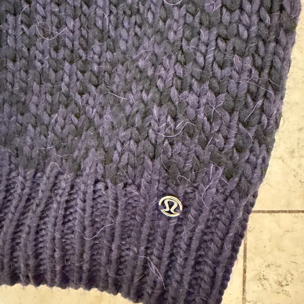 Lululemon Navy Blue Alpaca & Wool Blend Snood - Picture 3 of 5